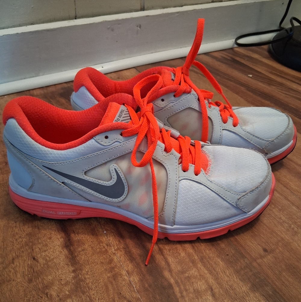 Nike Dual Fusion Running Shoes